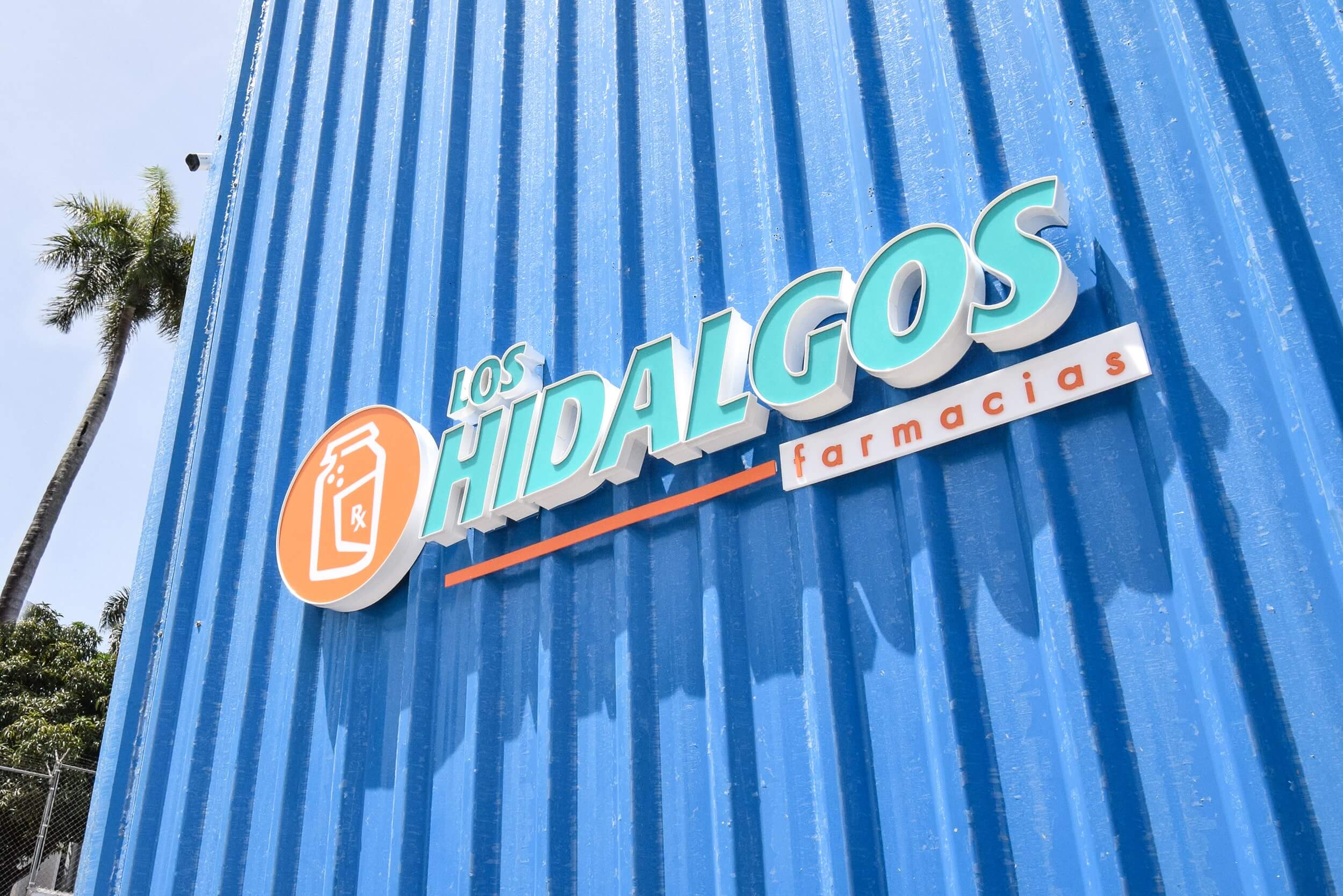 Los Hidalgos Signage