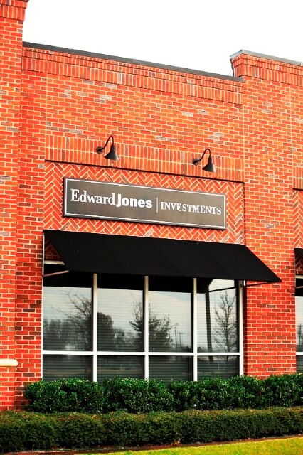 Edward Jones Building Sign